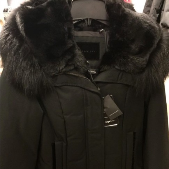 Dawn Levy Luka Black Fitted Parka with Velvet & Fur Trim - Picture 14 of 16